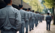 物业灰色制服有什么含义？